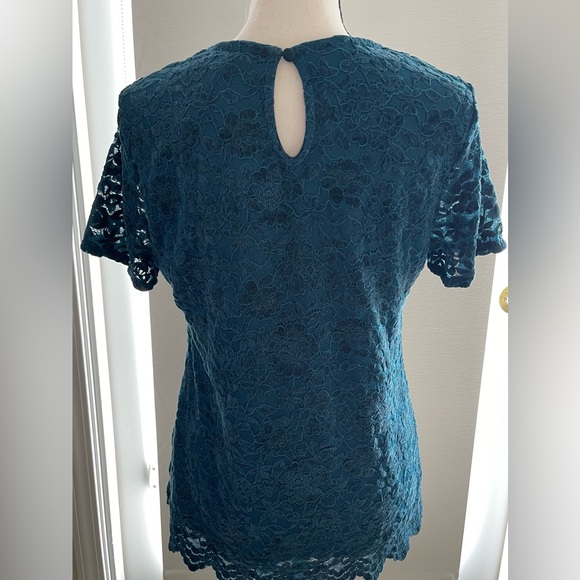 Set of 2- Teddi Rose-Women’s lace tops -NWT-Sz S - Picture 4 of 6